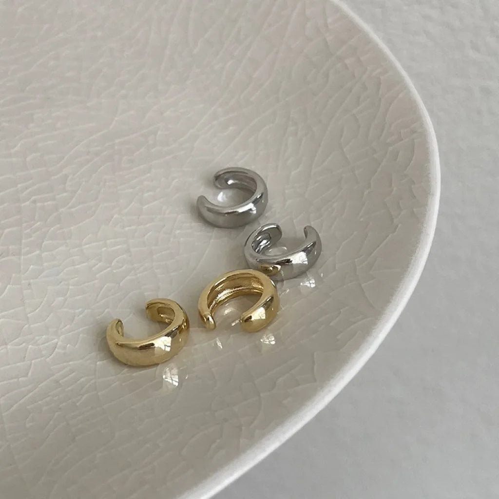 Minimalist Metal Ear Bone Clip