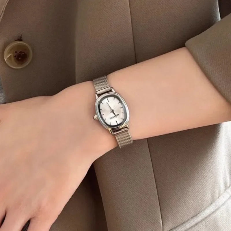 Small Oval Dial Green Watch Simple Stainless