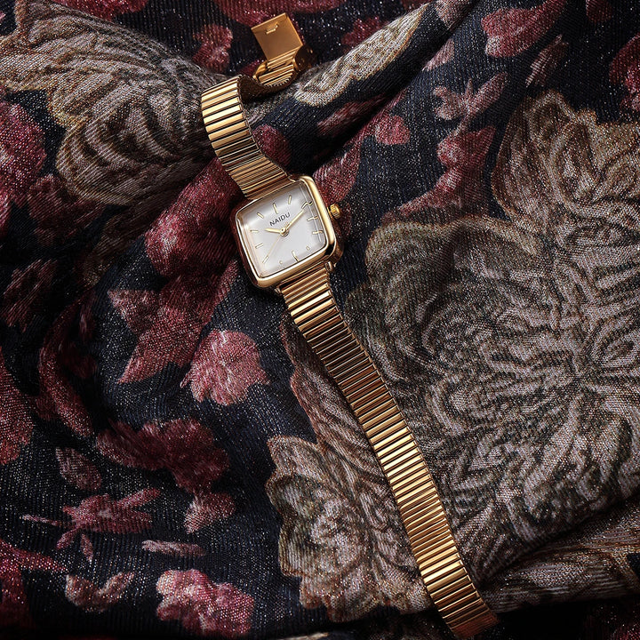Women's Watch with a Simple, Artistic, and Retro Style